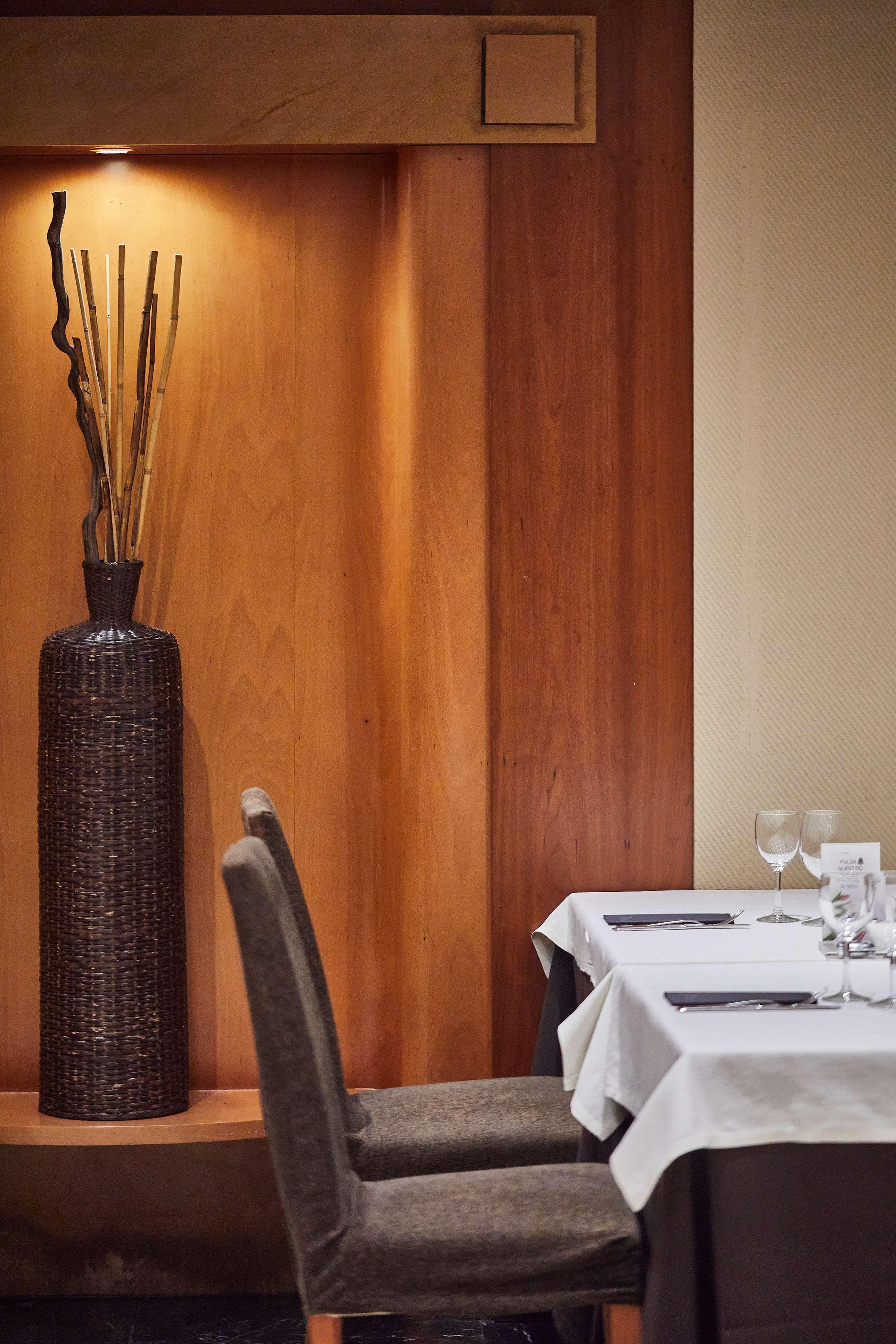 Silken Luis De Leon Hotel Екстериор снимка