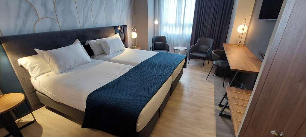 Silken Luis De Leon Hotel Стая снимка
