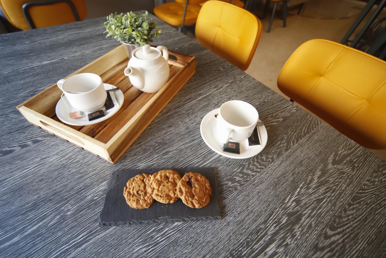 Silken Luis De Leon Hotel Екстериор снимка